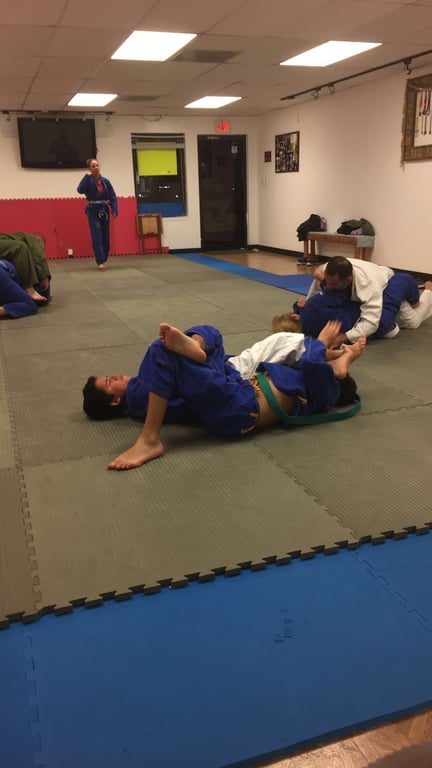 Live rolling session at Mad Dog Elite BJJ